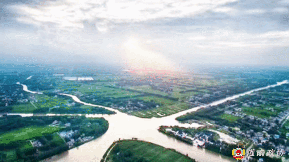 县政协举办“迎接'一带一路'国际经贸、创新、产业合作的黄金年代”大讲堂活动